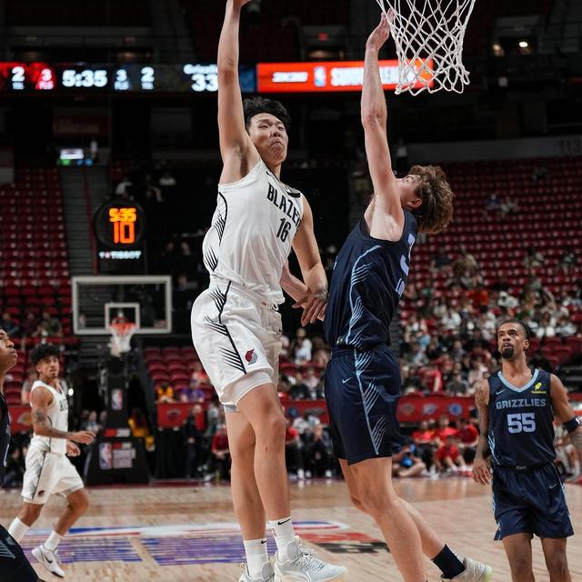 关于NBA夏联-中国男篮负黄蜂杨瀚森12分7失误6犯的信息