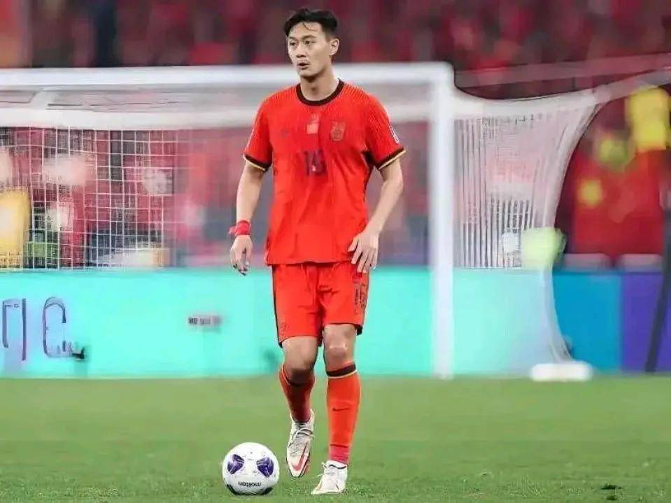 很多老球员退出国家队，我也珍惜和强队比赛的(退出国家队是不是要退役)