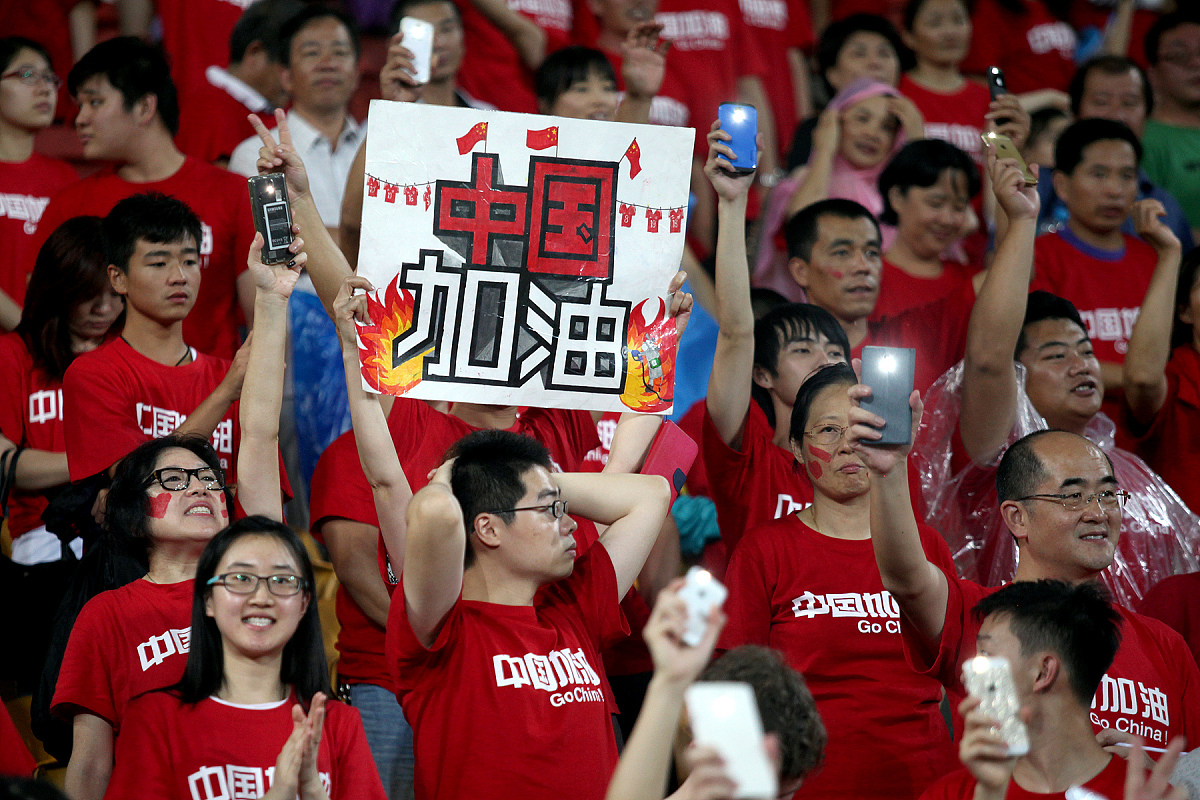 精彩比赛中球队取得令人瞩目胜利(球队胜利的句子)
